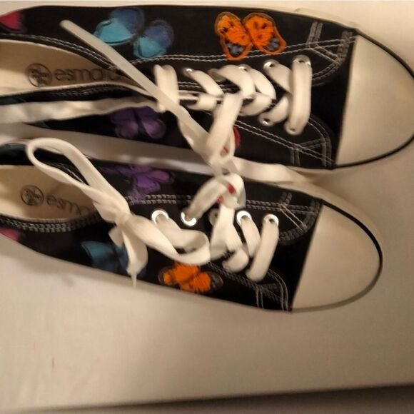 L Esmara black size 8 Multi color butterfly design patterns with cushion NWT - Picture 1 of 8